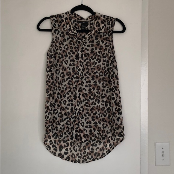 H&M Tops - Cheetah blouse H&M Tops - Cheetah blouse